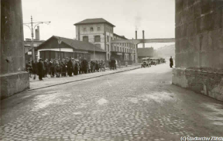 V.E.c.72.:1.2.1.1928.863b. Verkehrsunfall, Sihlquai beim Viadukt (1928.01.07)