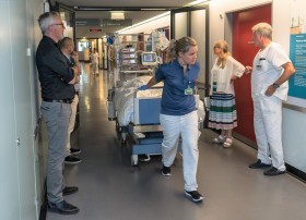 Andreas Hauri auf Besuch im Stadtspital