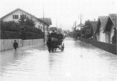 Überschwemmung in Zürich Altstetten 1910 (Bild: AWEL)