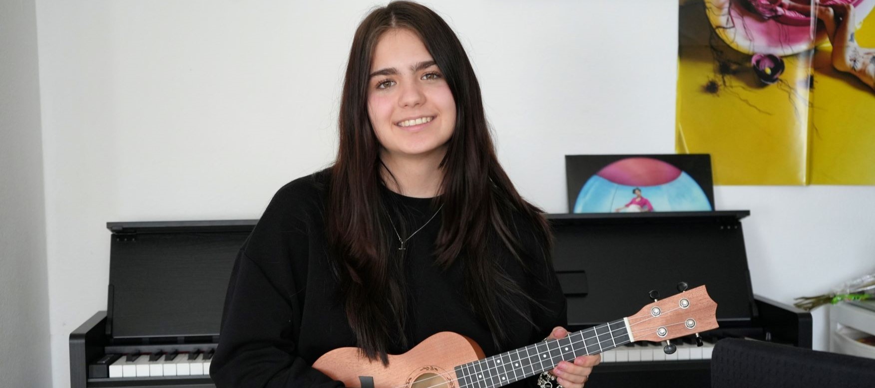 Diana Sola, Kauffrau in Ausbildung bei Schutz & Rettung, hat einen Roman geschrieben und veröffentlicht. 