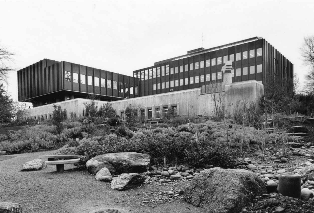 Zollikerstrasse 107                 