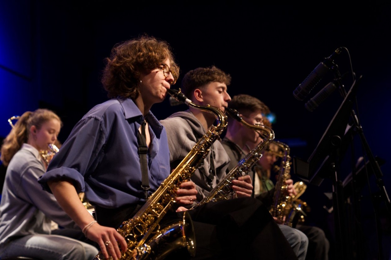 big-band-saxofon