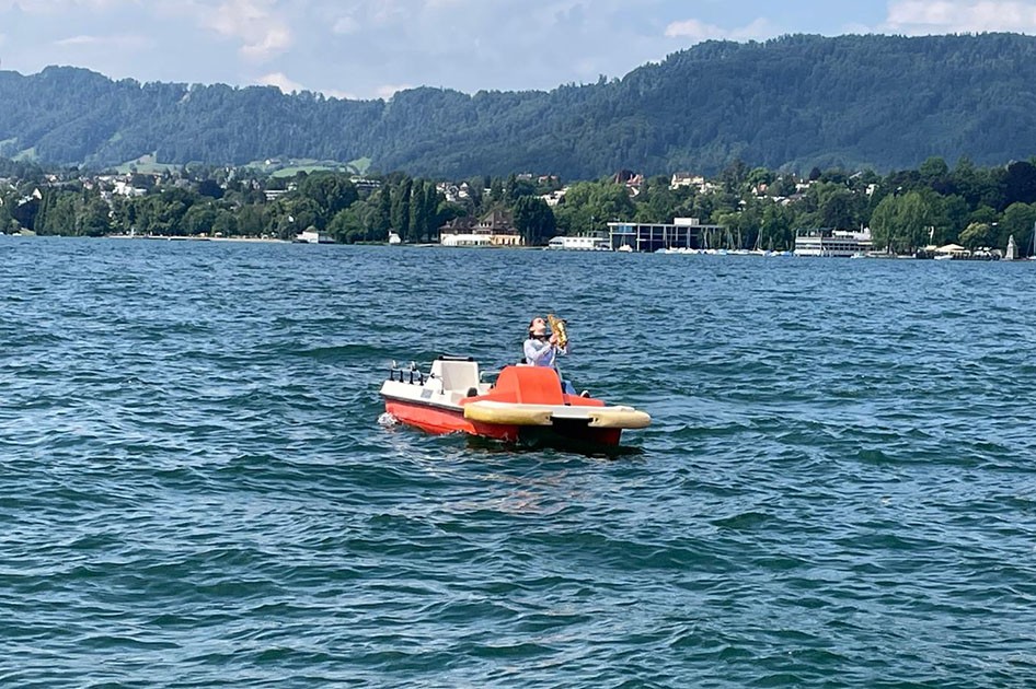 Elin auf hoher See