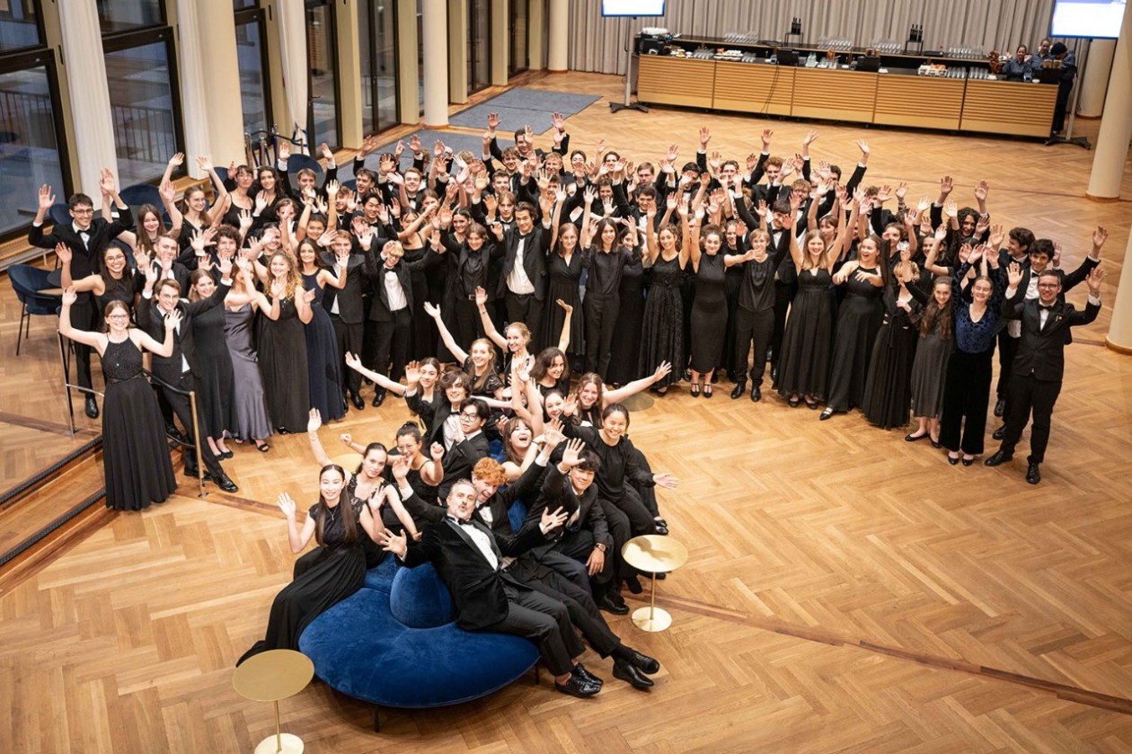 JSOZ_Tonhalle_Foyer_TolisArt1500
