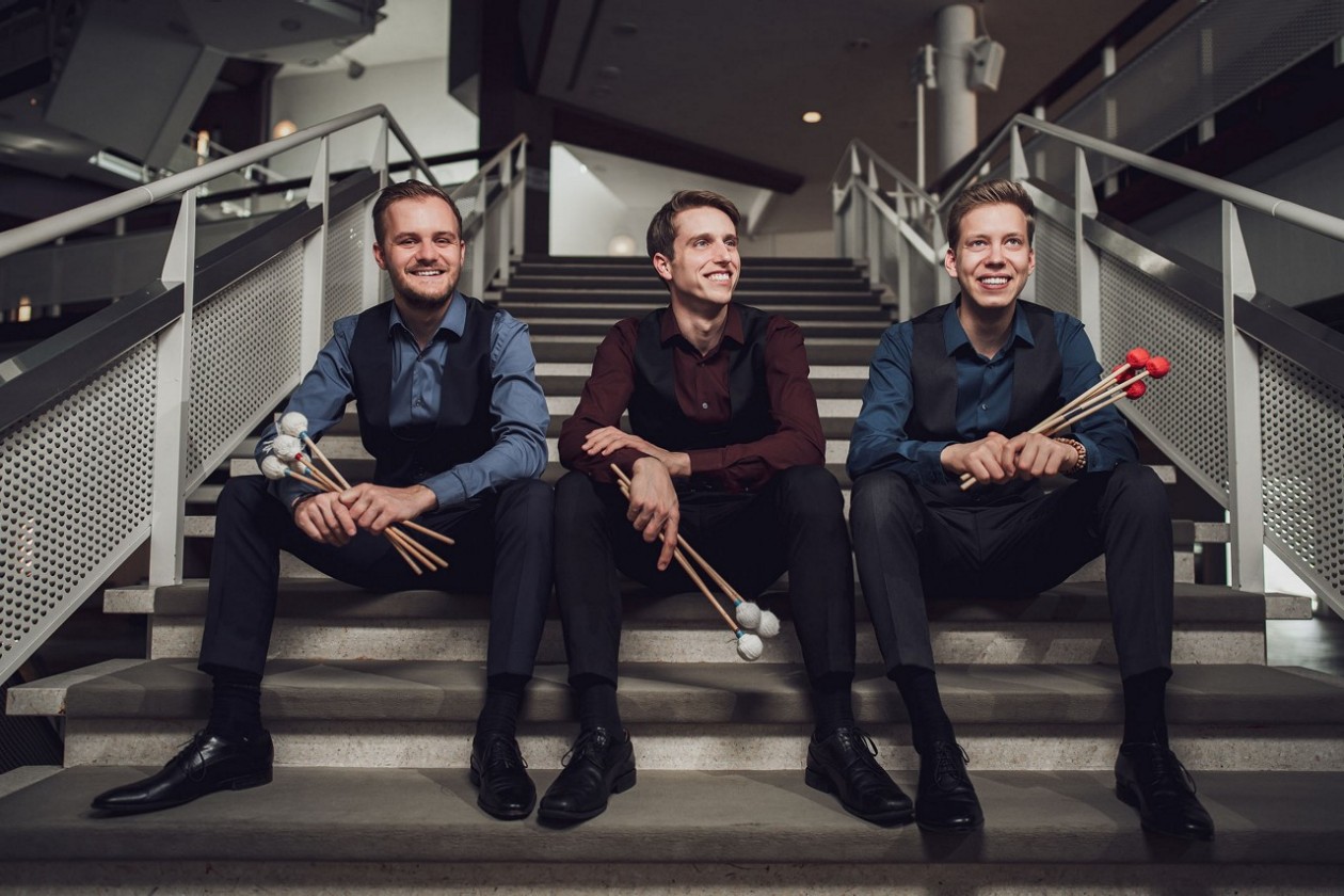 trio-colores-treppe