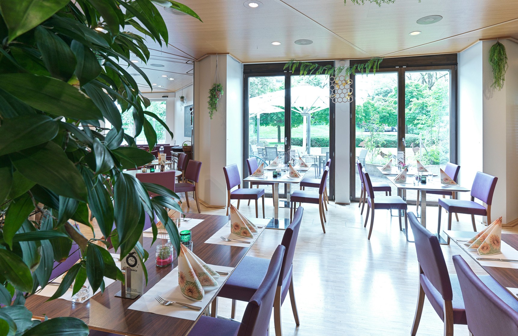 Öffentliches Restaurant Langrino im Gesundheitszentrum für das Alter Langgrüt