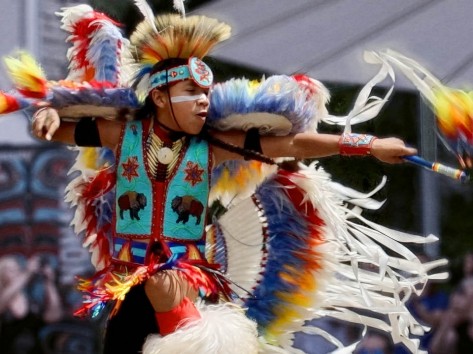 Mit Tradition in die Zukunft © Jonathan Labusch, Naiche Duncan am Indigenous Peoples Day