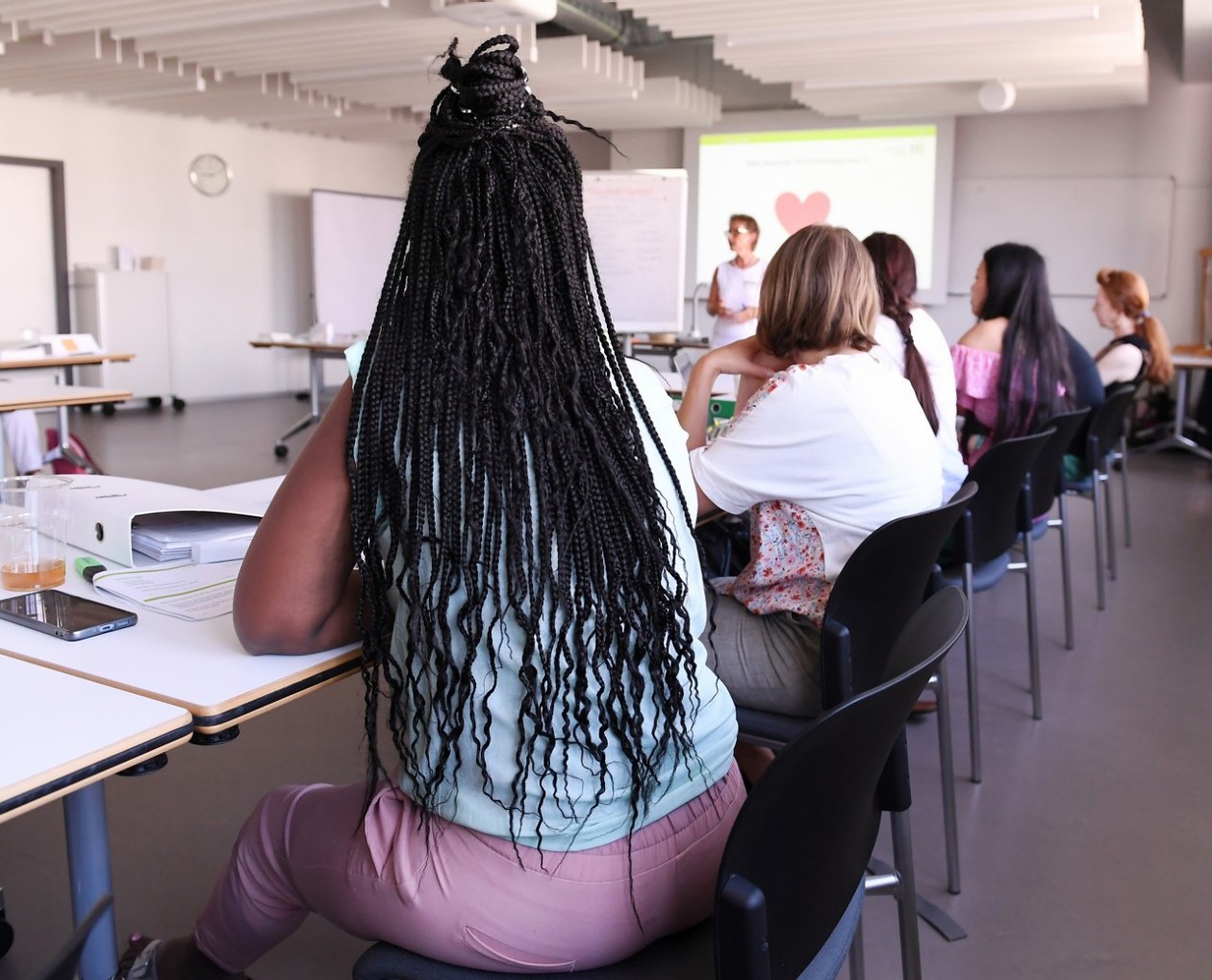 Studierende am Deutschkurs am SGZ Campus