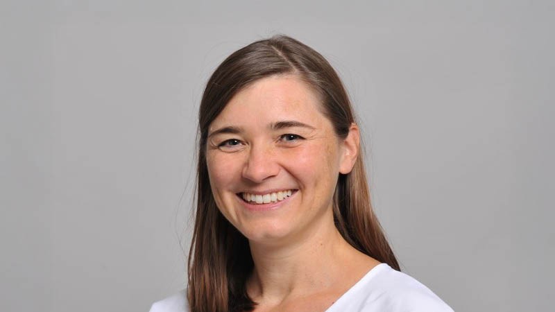 Julia Sproedt, Dr. med.