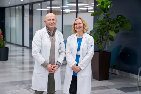 Prof. Dr. med. Dr. h.c. Omer Dzemali, Chefarzt der Klinik für Herzchirurgie, und Dr. med. Claudia Donatsch, Oberärztin Psychokardiologie