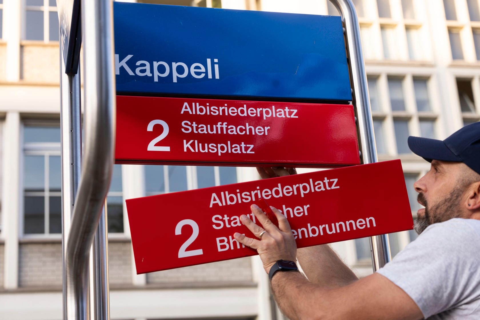 Haltestellenschild mit VIB