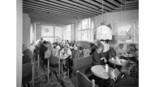 1980, Cafeteria im Theodosianum (heute Alterszentrum Klus Park) an der Asylstrasse