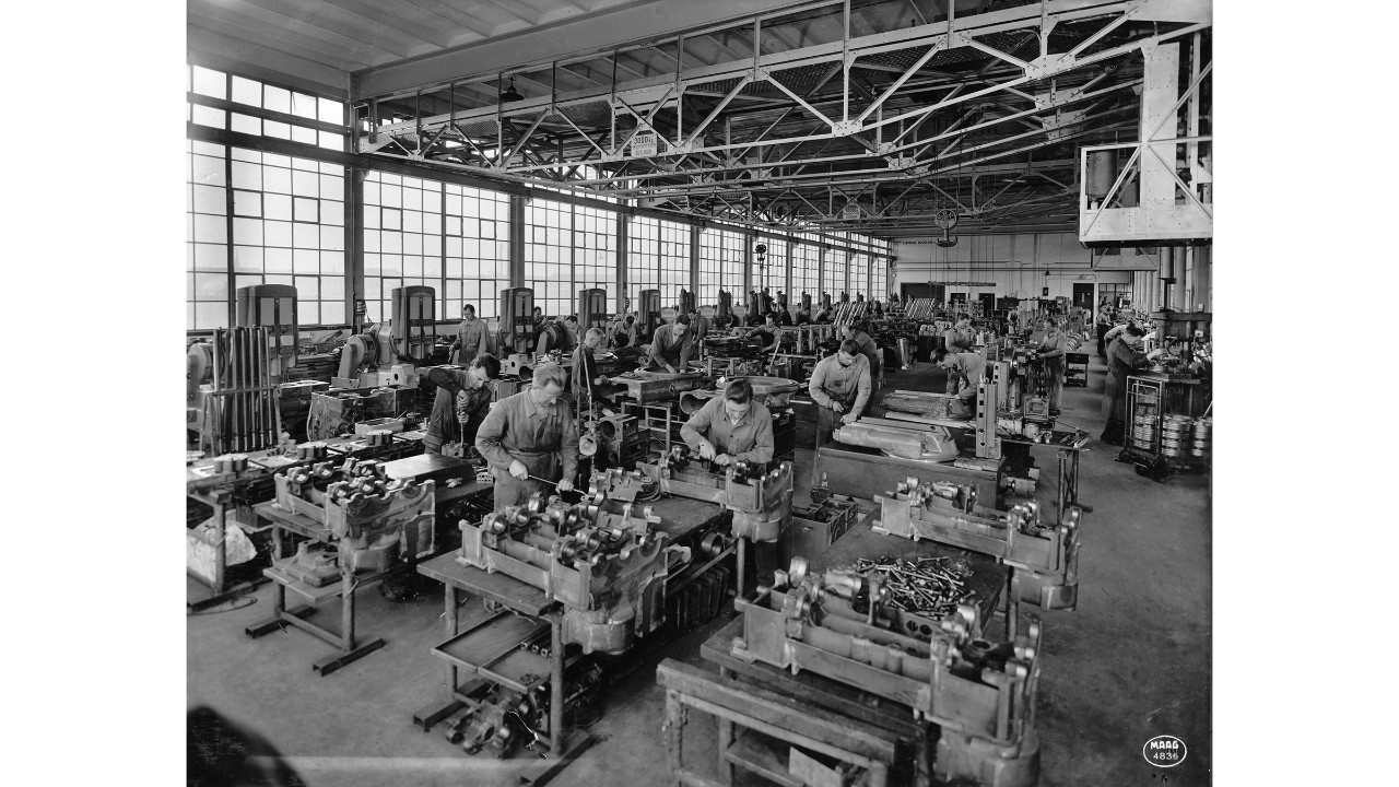 Um 1915, Produktionshalle der MAAG-Zahnräder Aktiengesellschaft an der Hardstrasse 219 in Aussersihl