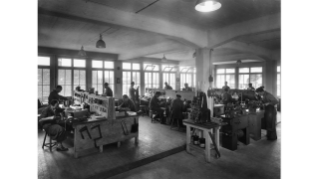 1949, Werkstatt der Elektrolux an der Badenerstrasse 589 in Altstetten
