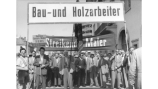 1953, streikende Maurer am 1. Mai-Umzug (Quelle: Sozialarchiv)