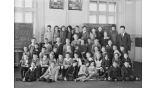1931, Klassenfoto aus der Primarschule Albisrieden (Quelle: Staatsarchiv des Kantons Zürich)