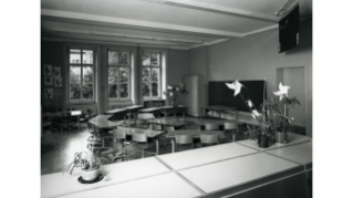 1982, Klassenzimmer im Schulhaus Mühlebach in Riesbach