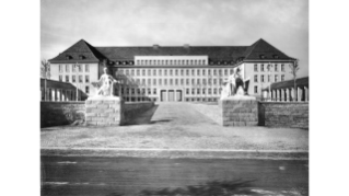 Primar- und Oberstufenschulhaus Milchbuck in Unterstrass, erbaut 1929, monumentales Grossschulhaus