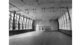 1938, obere Turnhalle des Schulhauses Hofacker in Hirslanden