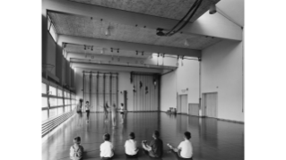 Um 1965, Turnunterricht in der Turnhalle des Schulhauses Riedhof in Höngg