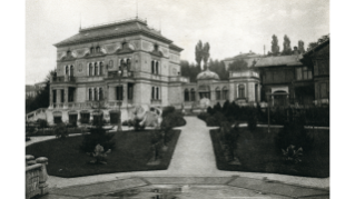 Um 1890, Villa Patumbah in Riesbach