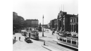 Der Bahnhofplatz 1939