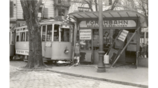 1929, Tramunfall beim Bahnhof Stadelhofen