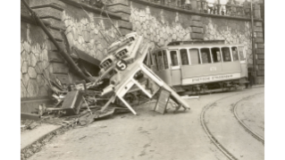 1929, die gefürchtete Kurve in der Gloriastrasse wird einem weiteren Tram zum Verhängnis