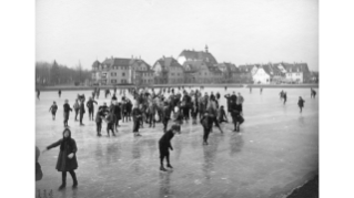 1926, Eislauf auf der Sportanlage Liguster in Oerlikon