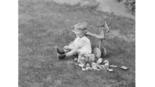 1933, spielendes Kind