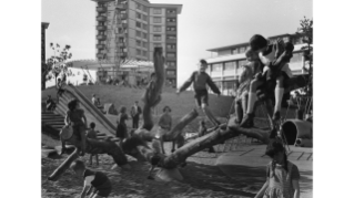 Um 1955, Spielplatz Heiligfeld in Wiedikon