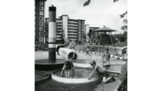 1967, Spielplatz Heiligfeld in Wiedikon