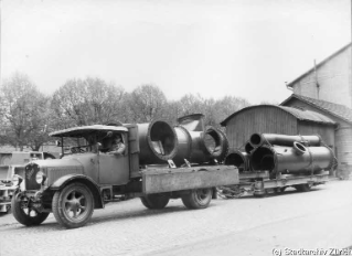 VII.419.:34.1.1.3.3.01.02. Gaswerk Schlieren, Abzweigstück Transport auf Lastwagen (1932)