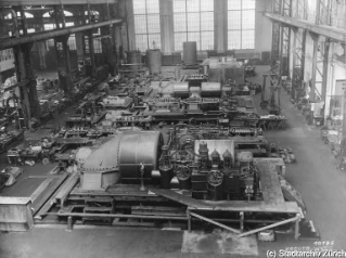 VII.419.:34.1.1.2.3.08.02. Dampfturbinen-Montagehalle mit Turbine für Tourah (1936)