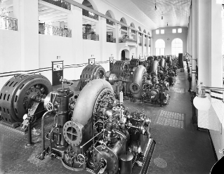 V.G.c.161.:4.3.04742. Kraftwerk Sils, Albulawerk Sils, Maschinensaal mit 8 Francis-Turbinen und 8 Generatoren (Ersatz 1944/45) (1911 (ca.))