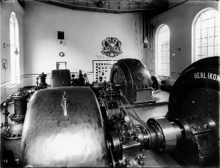 V.G.c.161.:4.4.03395. Kraftwerk Solis, Heidbachwerk Solis, Heidseewerk, Maschinenhaus Solis, Maschinensaal mit 2 Francis-Turbinen (1953 durch 1 Peltonturbine ersetzt) (1920.09)