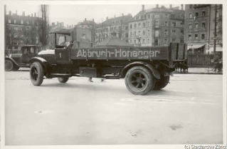 V.E.c.72.:1.2.1.1929.1121b. Velo-Auto-Kollision, Bäckerstrasse-Langstrasse (1929.03.28)