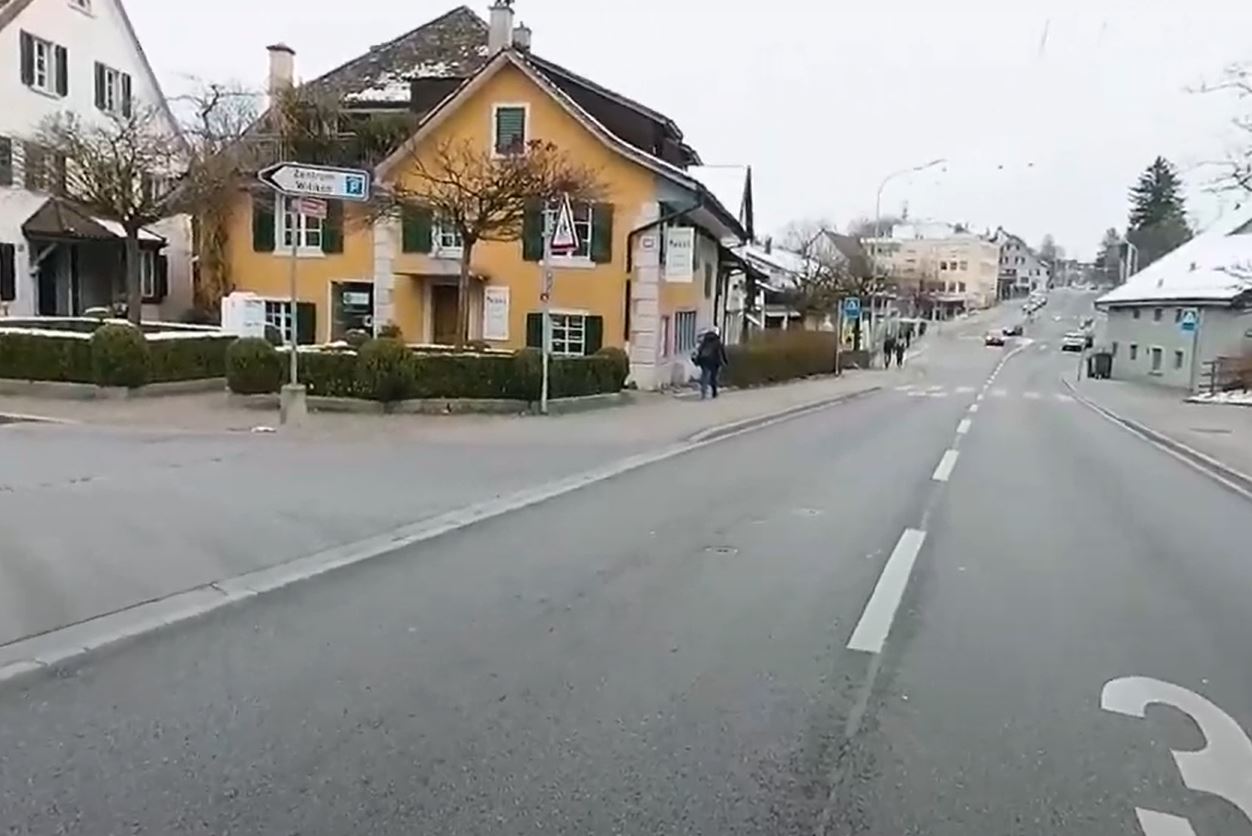 Sicheres Linksabbiegen