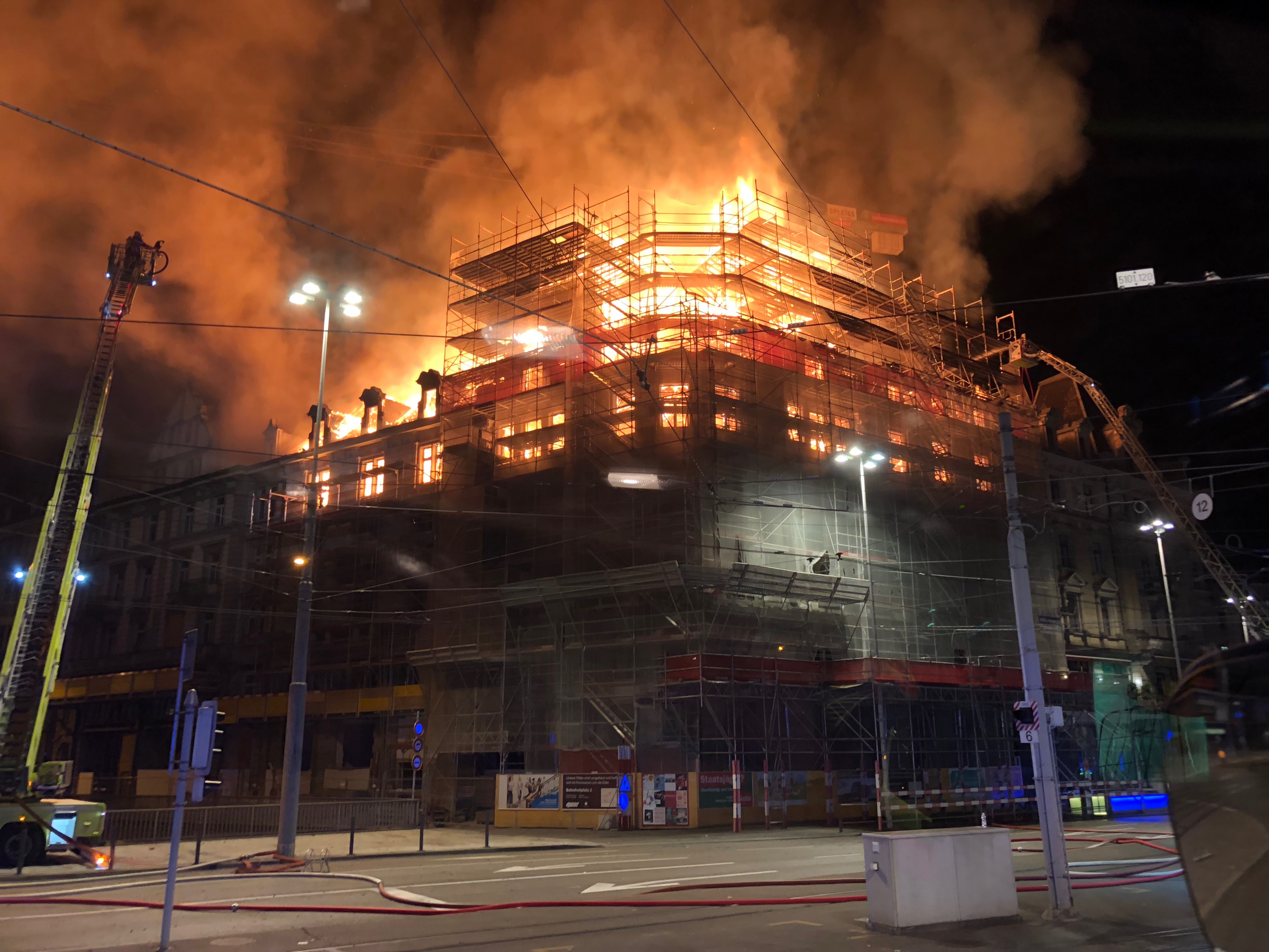 Brand am Bahnhofplatz Zürich