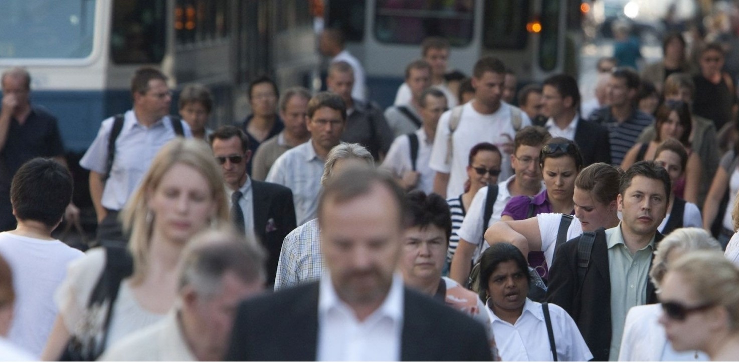 04-sprachen menschenmenge