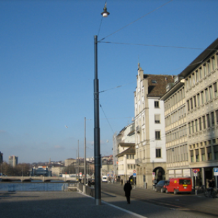 Abspannmast dünn