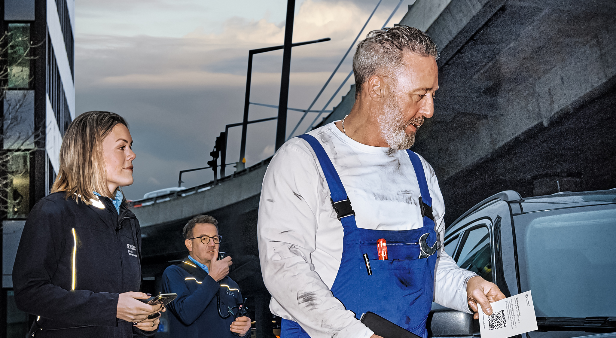 Heute Automechaniker. Morgen Kontrolle im ruhenden Verkehr.