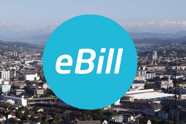 "eBill" auf blauer Farbfläche geschrieben, im Hintergrund ein Panaramabild, das die Stadt Zürich zeigt.