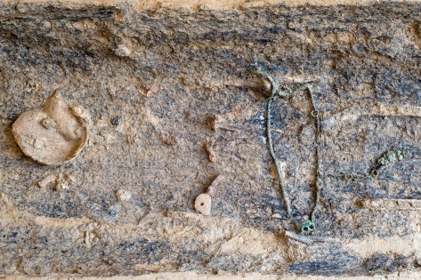 Bestattung einer Keltin mit Grabbeigaben.