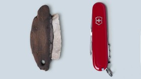 Das urgeschichtliche Messer mit Holzgriff und Steinklinge ist gleich gross wie ein heutiges Victorinox-Sackmesser
