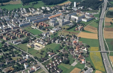 Luftbild von Zürich-Affoltern 2012 (Desair AG)