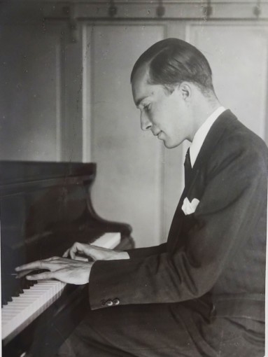 Nico Kaufmann am Klavier