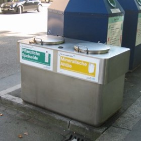 Altöl-Container für Speise- und Mineralöl Fassungsvermögen 2 x 200 Liter