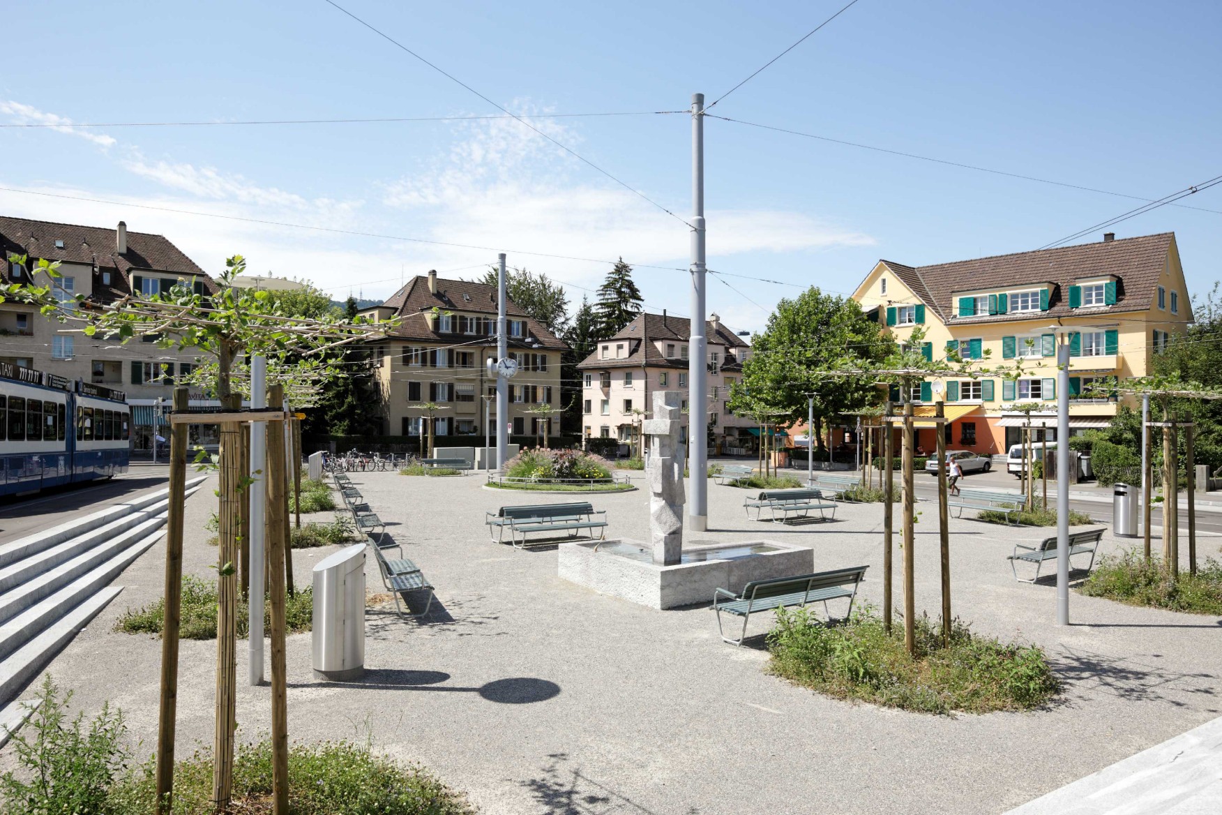 Endhaltestelle Wollishofen. Aufenthaltsplatz in Tramwendeschlaufe. (Foto: Beat Bühler) Endhaltestelle Wollishofen. Aufenthaltsplatz in Tramwendeschlaufe. (Foto: Beat Bühler)