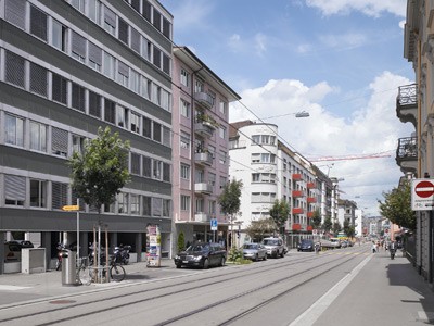 Seefeldstrasse. Mischverkehr mit motorisiertem Individualverkehr nur in einer Richtung. (Fotograf: Hannes Henz)